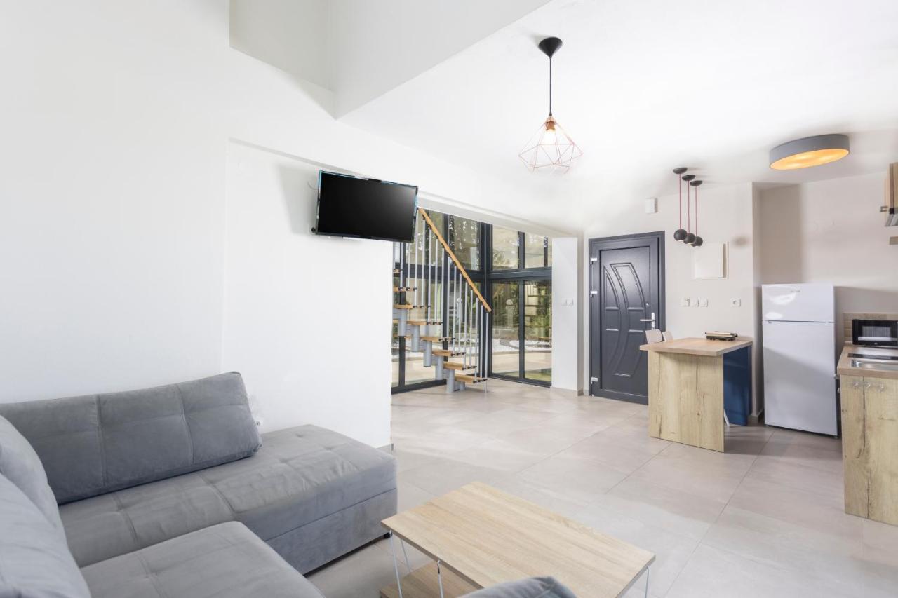 Blue Avenue Paliouri Exterior foto