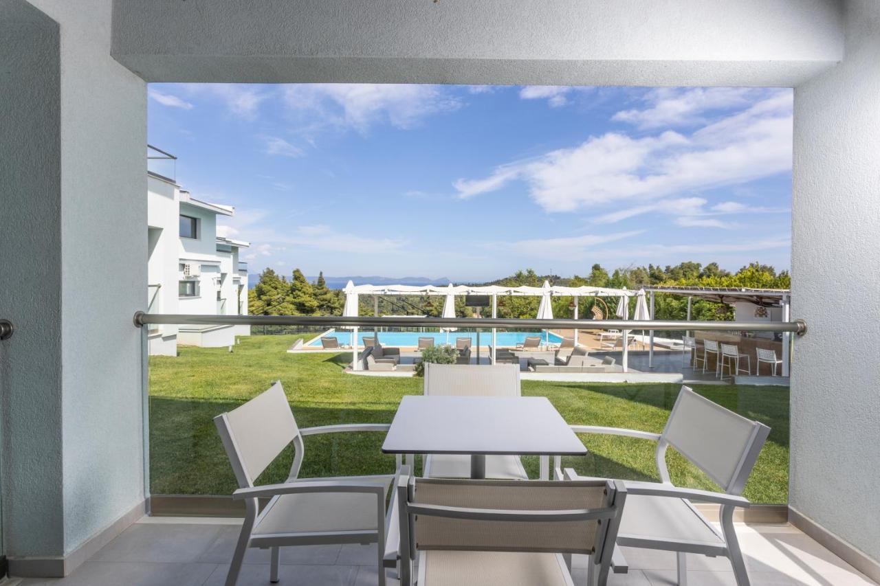 Blue Avenue Paliouri Exterior foto